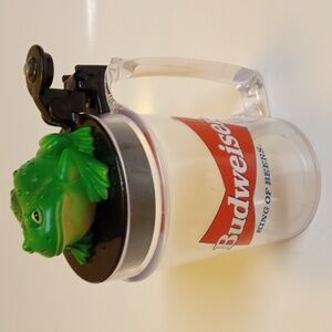 Vintage Budweiser Beer “ Frog lid Plastic Mug Stein Cup Batteries Not Included